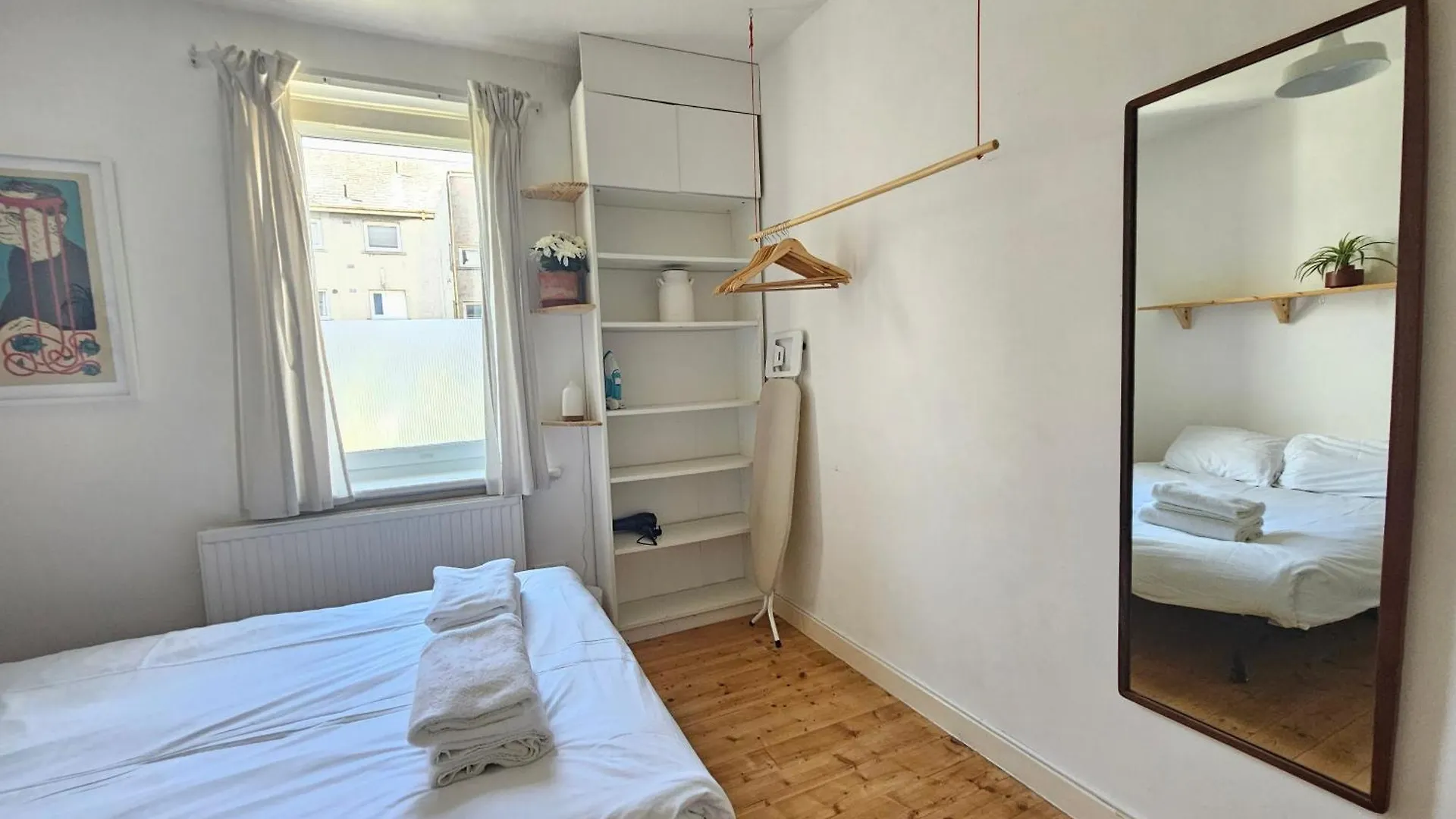 Charming 2-Bedroom Ground Floor Apartment With Garden And Free On-Street Parking Edinburgh