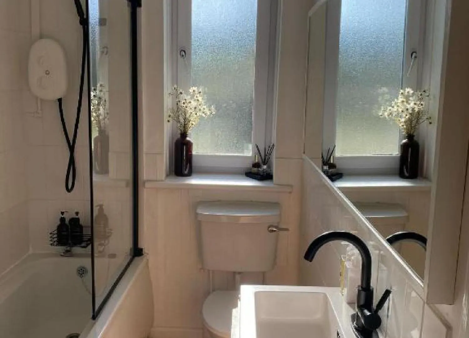 Charming 2-Bedroom Ground Floor Apartment With Garden And Free On-Street Parking Edimburgo